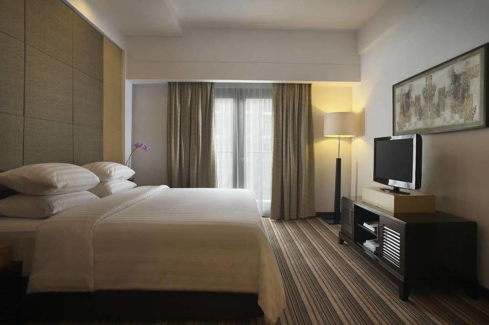 Hotel Santika Premiere Malang Exteriör bild