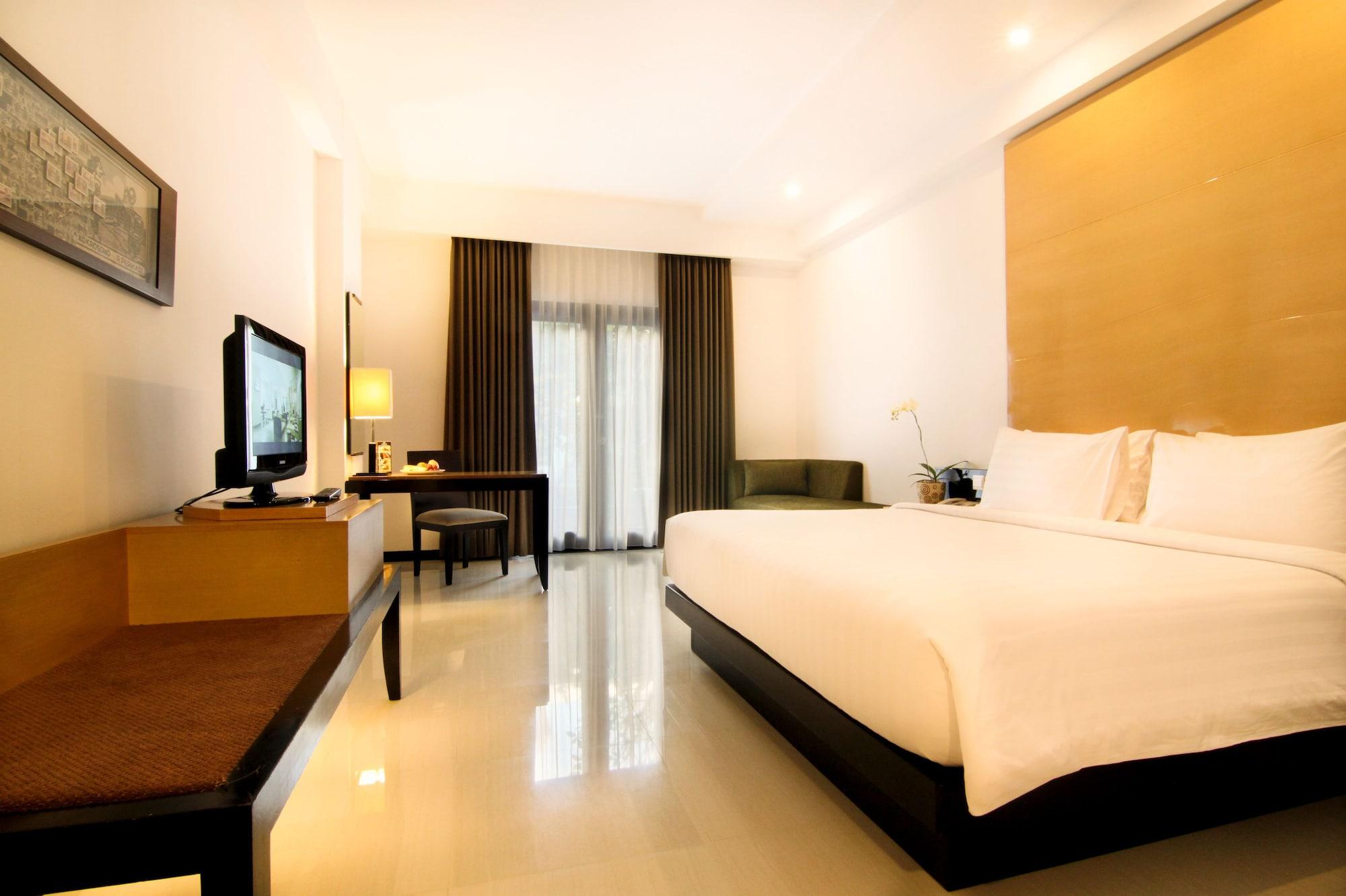 Hotel Santika Premiere Malang Exteriör bild