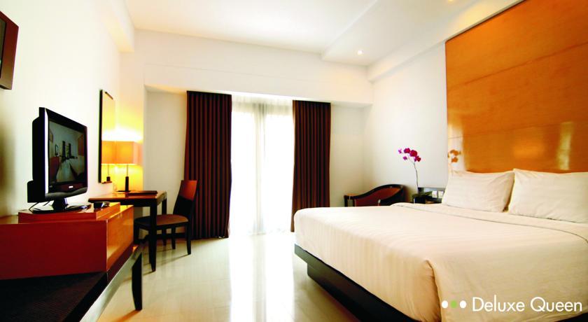 Hotel Santika Premiere Malang Exteriör bild