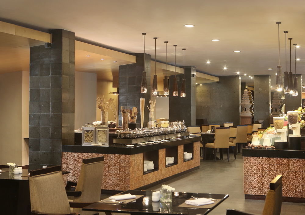 Hotel Santika Premiere Malang Exteriör bild