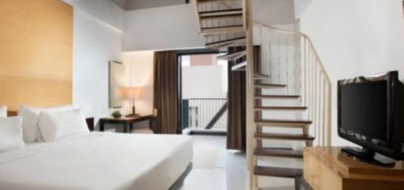 Hotel Santika Premiere Malang Exteriör bild